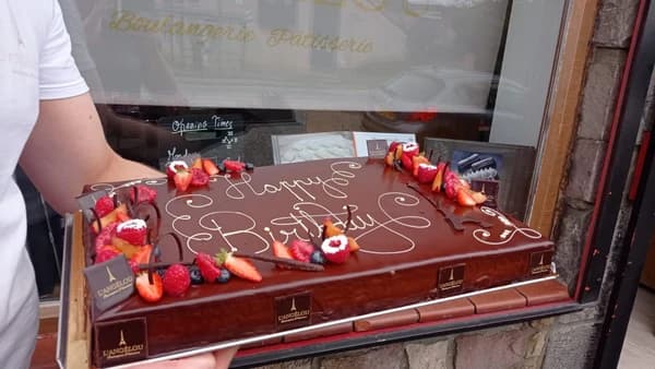 Birthday Royal Cake